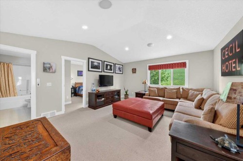 60 Sherwood Crescent Nw, Calgary, AB 