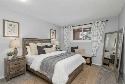 2240A 43 Street Se, Calgary, AB 