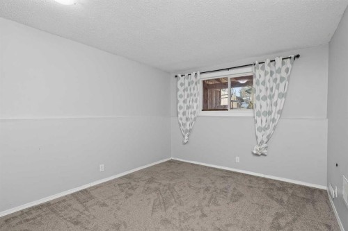 2240A 43 Street Se, Calgary, AB 