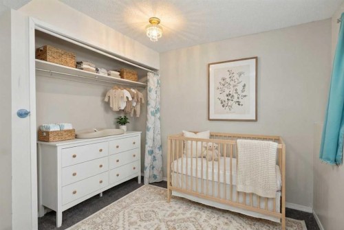 2240A 43 Street Se, Calgary, AB 
