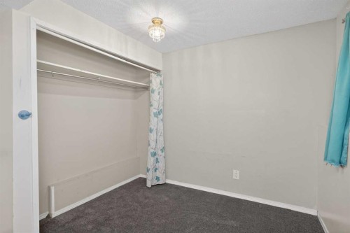 2240A 43 Street Se, Calgary, AB 