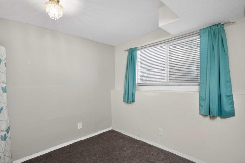 2240A 43 Street Se, Calgary, AB 