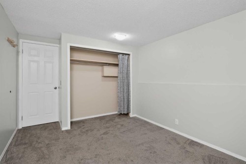 2240A 43 Street Se, Calgary, AB 