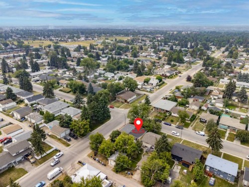 2240A 43 Street Se, Calgary, AB 