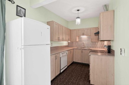 2240A 43 Street Se, Calgary, AB 