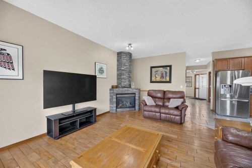 10 Vantage Crescent, Olds, AB 