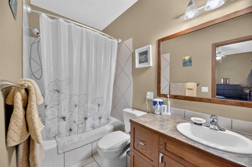 10 Vantage Crescent, Olds, AB 