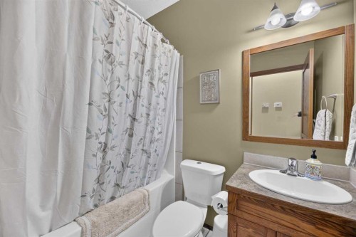 10 Vantage Crescent, Olds, AB 