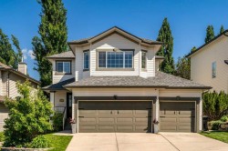 15 Valley Stream Circle NW Calgary, AB T3B 5V9