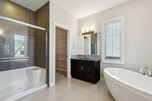 109 Mahogany Place Se, Calgary, AB 