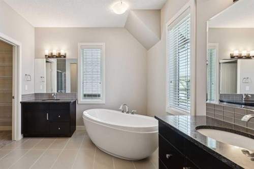 109 Mahogany Place Se, Calgary, AB 