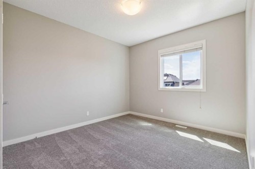 109 Mahogany Place Se, Calgary, AB 