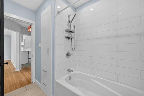 136 Hendon Drive Nw, Calgary, AB 
