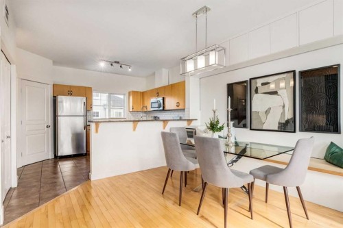 804-281 Cougar Ridge Drive Sw, Calgary, AB - Indoor Photo Showing Dining Room