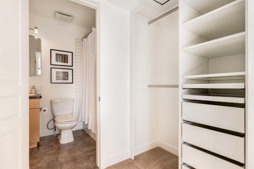 804-281 Cougar Ridge Drive Sw, Calgary, AB - Indoor Photo Showing Bathroom