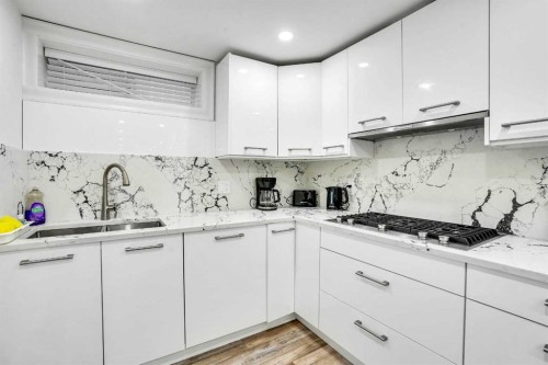 73 Riverview Close Se, Calgary, AB 