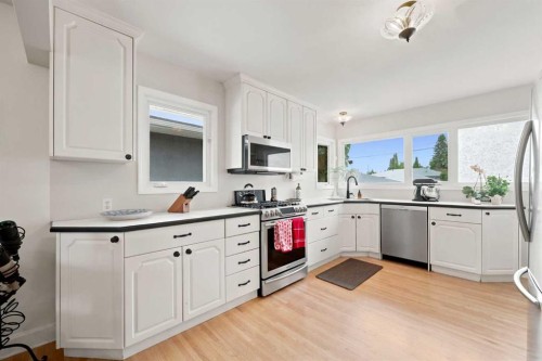 3518 3 Avenue Sw, Calgary, AB 
