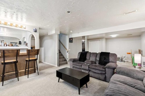 4387 Dovercrest Drive Se, Calgary, AB 