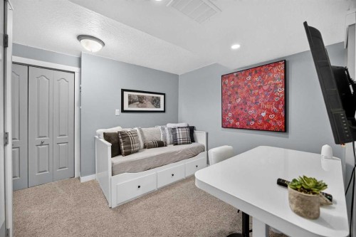 2029 Luxstone Boulevard Sw, Airdrie, AB - Indoor