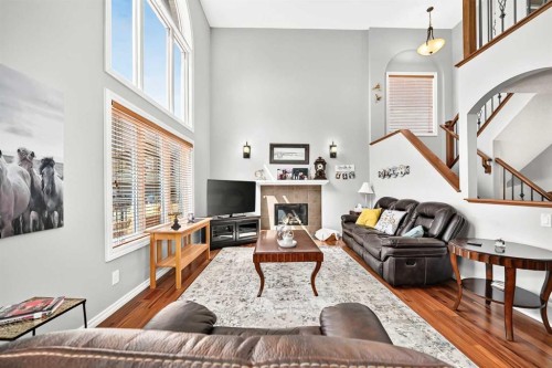209 Crystal Green Point, Okotoks, AB 