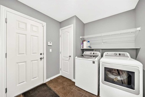 209 Crystal Green Point, Okotoks, AB 