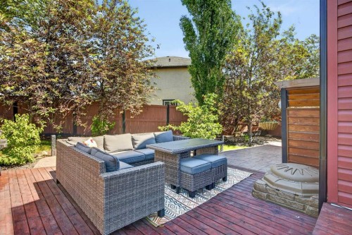 18 Hidden Creek Manor Nw, Calgary, AB 