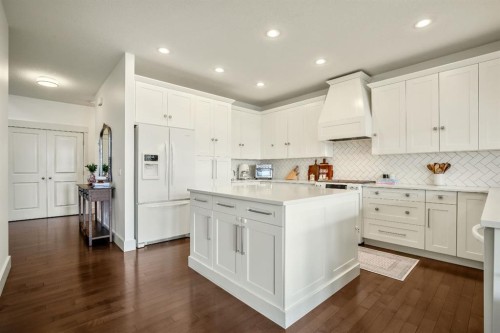 232 Copperpond Circle Se, Calgary, AB 