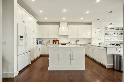 232 Copperpond Circle Se, Calgary, AB 