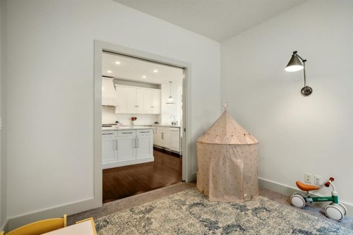 232 Copperpond Circle Se, Calgary, AB 