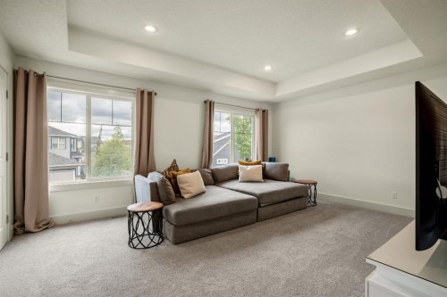 232 Copperpond Circle Se, Calgary, AB 