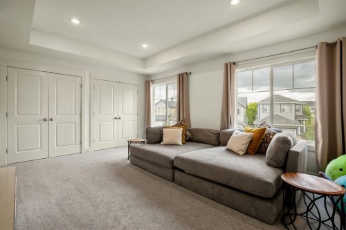 232 Copperpond Circle Se, Calgary, AB 