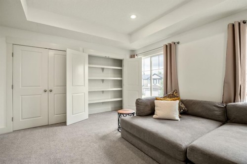 232 Copperpond Circle Se, Calgary, AB 