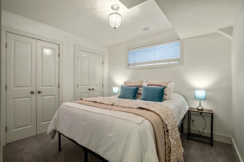 232 Copperpond Circle Se, Calgary, AB 