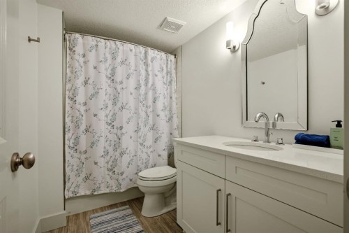 232 Copperpond Circle Se, Calgary, AB 
