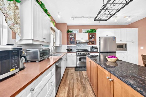 10 Hidden Creek View Nw, Calgary, AB 