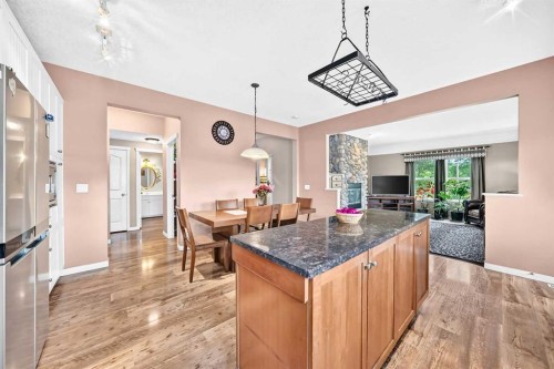 10 Hidden Creek View Nw, Calgary, AB 