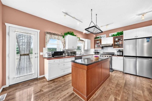 10 Hidden Creek View Nw, Calgary, AB 