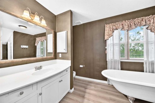 10 Hidden Creek View Nw, Calgary, AB 