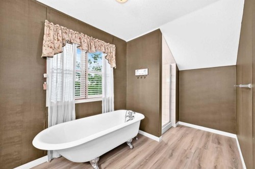 10 Hidden Creek View Nw, Calgary, AB 