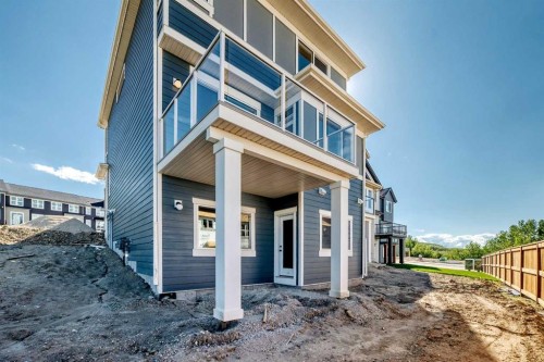 18 Osprey Hill Bay Sw, Calgary, AB 