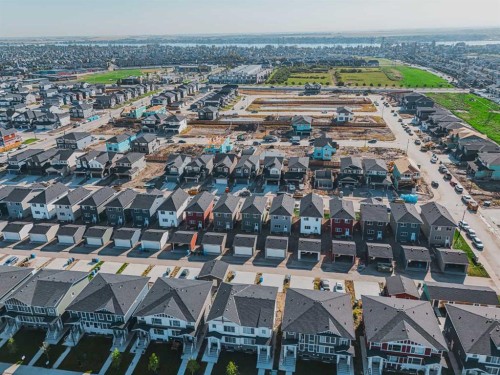 153 Dawson Wharf View, Chestermere, AB 