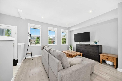 456 West Lakeview Drive, Chestermere, AB 