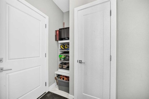 456 West Lakeview Drive, Chestermere, AB 