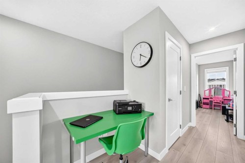 456 West Lakeview Drive, Chestermere, AB 
