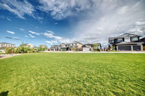 456 West Lakeview Drive, Chestermere, AB 