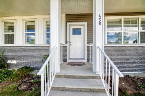 456 West Lakeview Drive, Chestermere, AB 