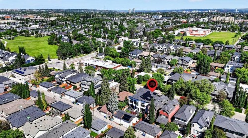 2017 42 Avenue Sw, Calgary, AB 