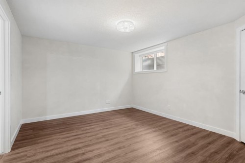 517 Mckenzie Towne Close Se, Calgary, AB 