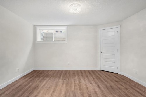 517 Mckenzie Towne Close Se, Calgary, AB 
