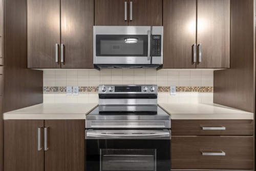 517 Mckenzie Towne Close Se, Calgary, AB 